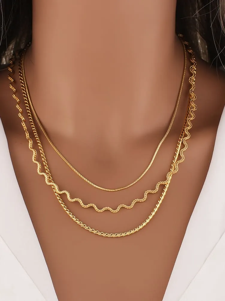 Textured Wave Chain Necklace